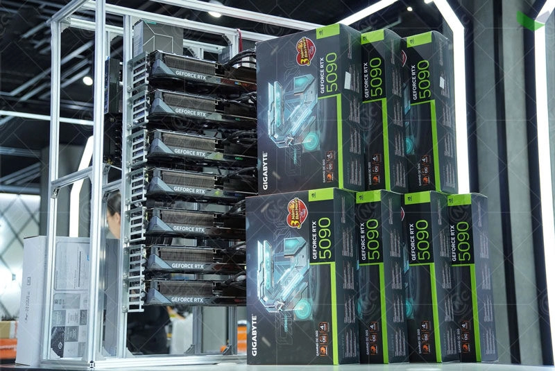 Khám Phá Dàn PC 1 Tỷ Đồng Với 7 Card RTX 5090 Cho AI