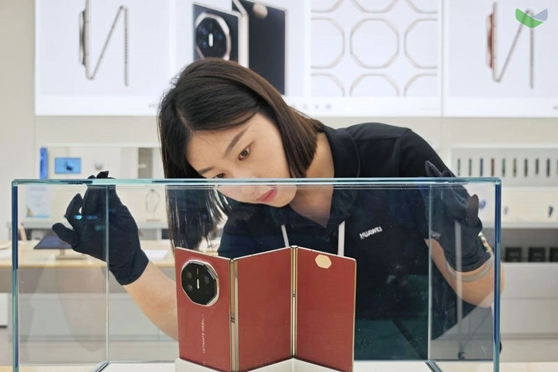 Người tiêu dùng chuyển sang điện thoại Trung Quốc giữa cơn sốc thuế quan Mỹ